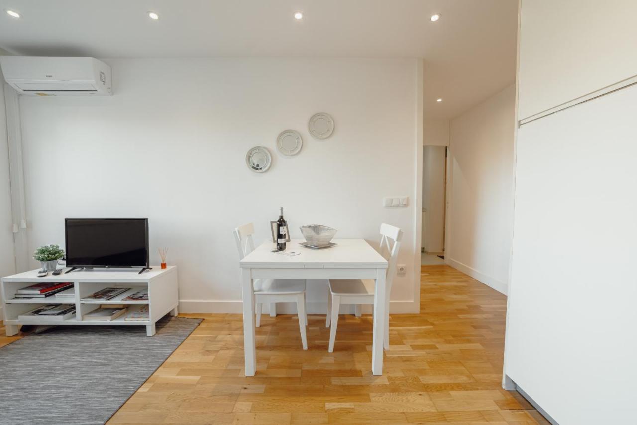 Downtown Stylish Apartment With Garage By Vacationy OOporto Extérieur photo